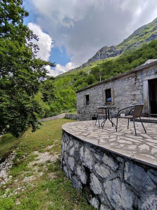 Nature Escape Montenegro كوتور المظهر الخارجي الصورة